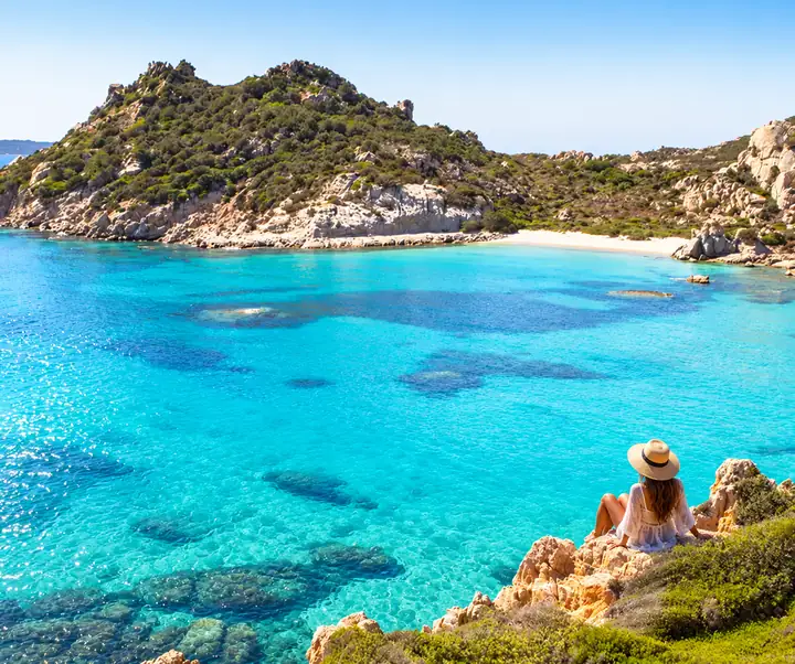 Scenic turquoise bay after distracting boats have been removed